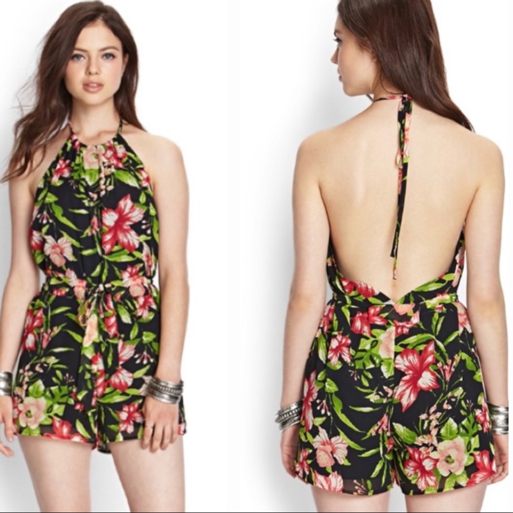 NWOT Forever 21 Floral Halter Open Back Ro…
